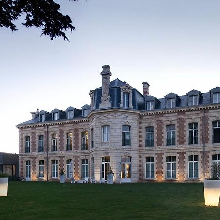 Hotel Et Spa Du Chateau Lagord Esterno foto