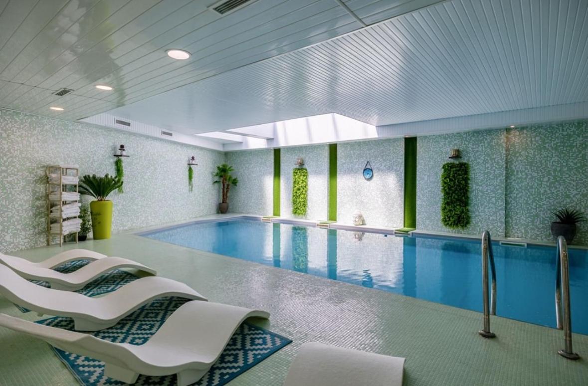 Hotel Et Spa Du Chateau Lagord Esterno foto